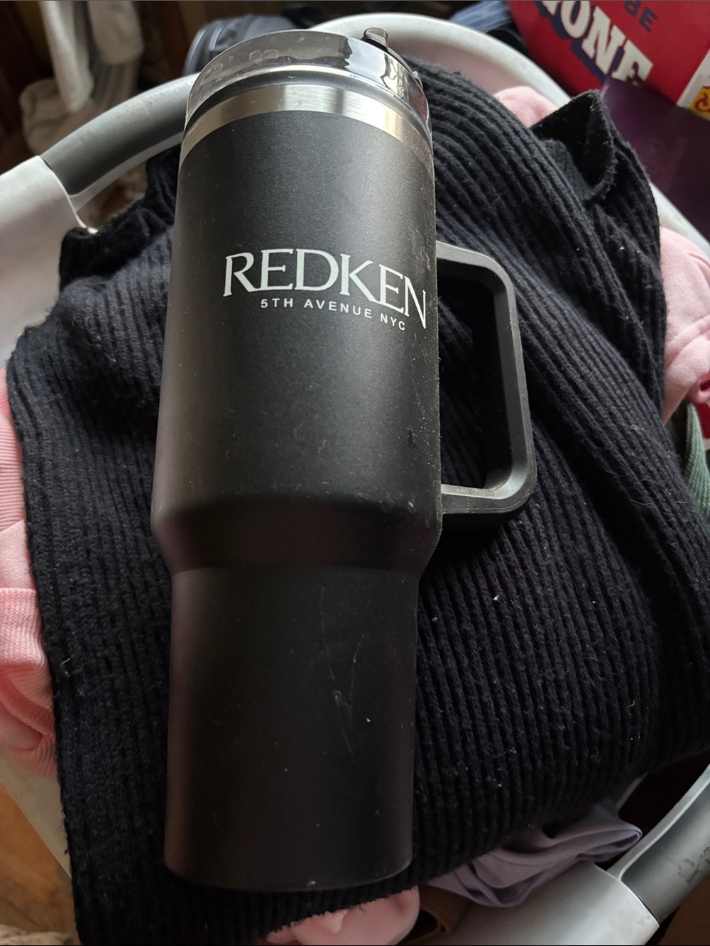 Redken Black Travel Tumbler with Handle